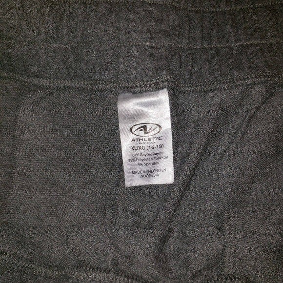 3 pairs jogger style sweatpants - Picture 5 of 7